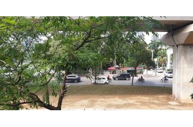 Bán nhà mặt phố Hoàng Cầu, view hồ, 50m2, chỉ 23 tỷ
